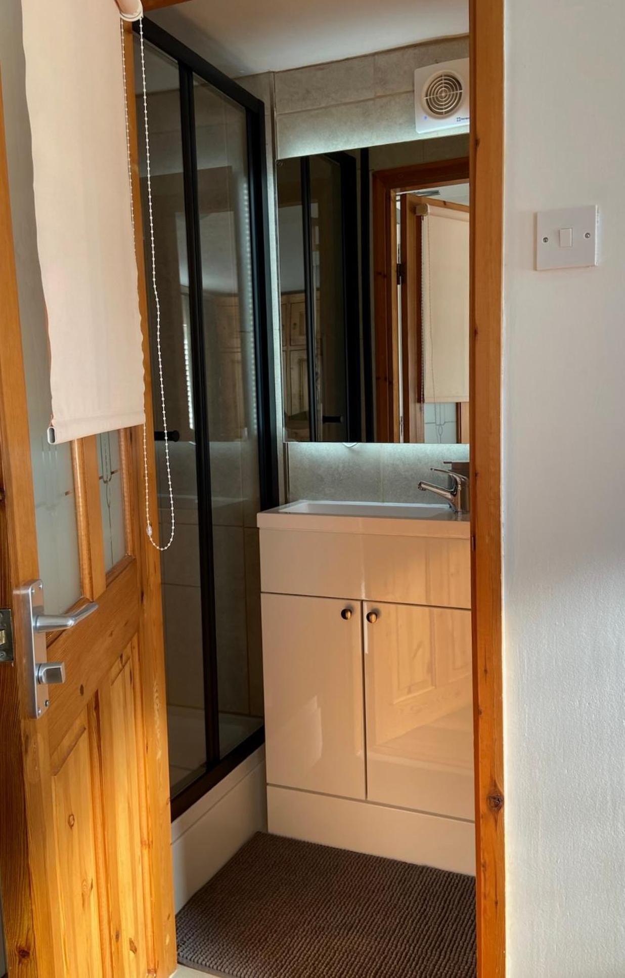 East Cliff Guest With Own Entrance Apartment